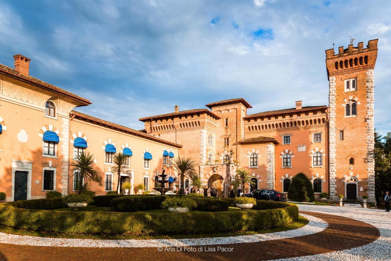 Castello Di Spessa - Residenze D'Epoca 호텔 카프리다 벨 프리울리 외부 사진